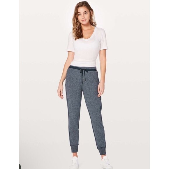 Lululemon Cool & Collected Jogger Woman’s Sz 8 Heathered Blue Pull On Pockets - Picture 1 of 16